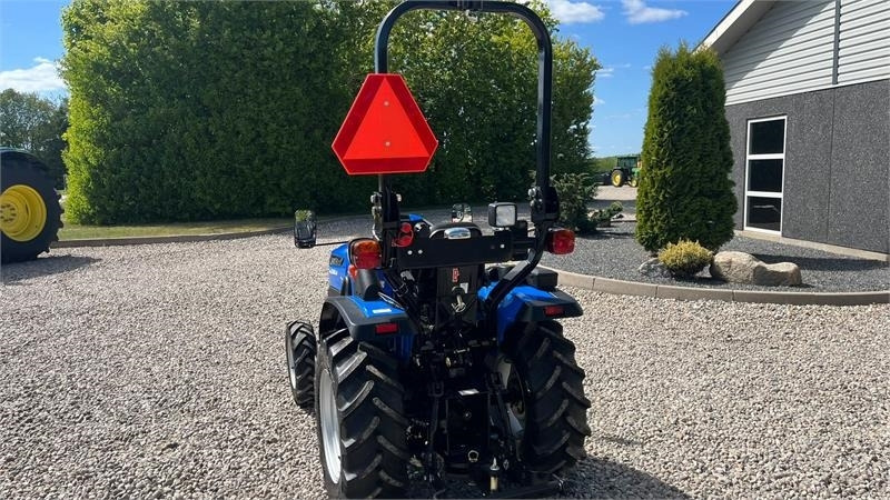 Tractor municipal Solis S26 6+2 Gearmaskine med Servostyring og brede trak: foto 18