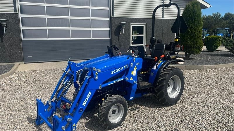 Solis S26 6+2 gearmaskine med Fuldhydraulisk frontlæsser - Tractor municipal: foto 2 Solis S26 6+2 gearmaskine med Fuldhydraulisk frontlæsser - Tractor municipal: foto 2