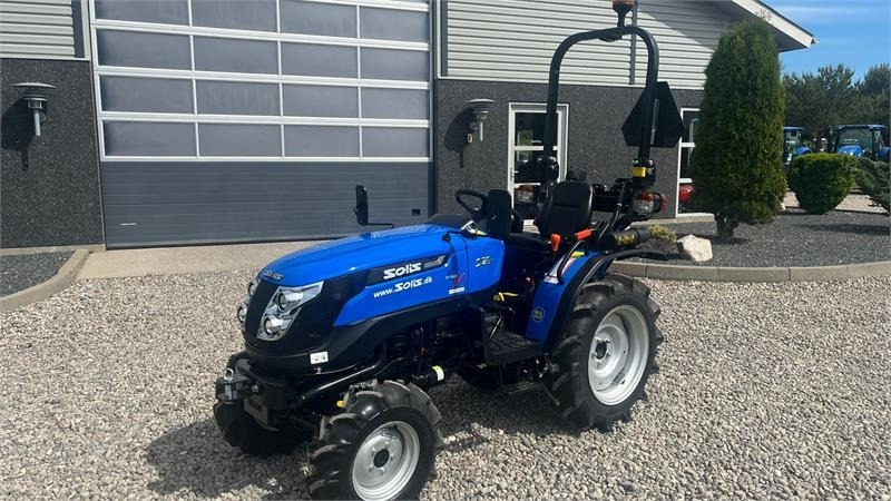 Solis S26 6+2 gearmaskine med servostyring - Tractor municipal: foto 2 Solis S26 6+2 gearmaskine med servostyring - Tractor municipal: foto 2