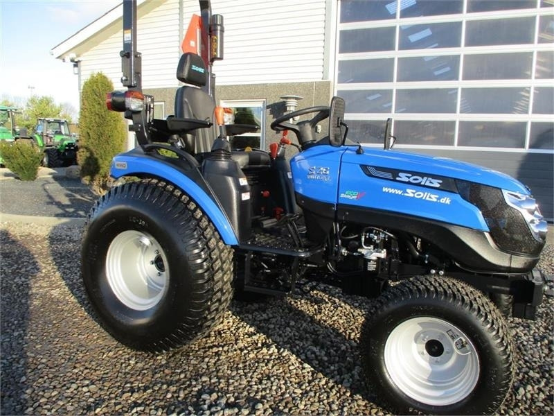 Solis S26 Shuttle XL 9+9 med store brede Turf hjul på ti - Tractor: foto 5 Solis S26 Shuttle XL 9+9 med store brede Turf hjul på ti - Tractor: foto 5