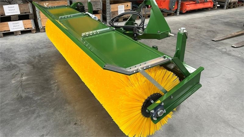 Thyregod TK 2800 med nylon børster og hydraulisk sving. bre - Barredora cucharón: foto 3 Thyregod TK 2800 med nylon børster og hydraulisk sving. bre - Barredora cucharón: foto 3