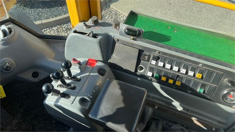 Volvo L70E Med hurtigskift og centralsmørring - Cargadora de ruedas: foto 5 Volvo L70E Med hurtigskift og centralsmørring - Cargadora de ruedas: foto 5