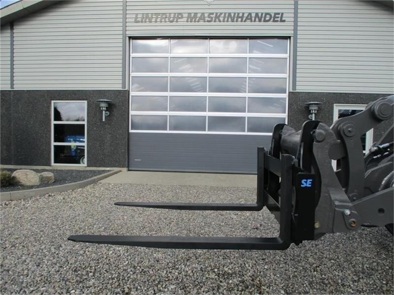 Volvo Pallegafler 5ton 150cm smededegafler - Cargadora de ruedas: foto 1 Volvo Pallegafler 5ton 150cm smededegafler - Cargadora de ruedas: foto 1