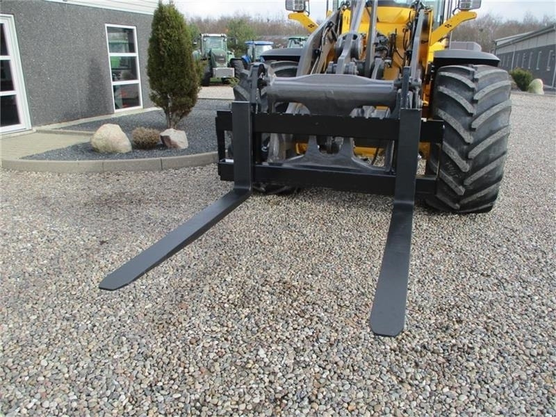 Volvo Pallegafler 5ton 150cm smededegafler - Cargadora de ruedas: foto 4 Volvo Pallegafler 5ton 150cm smededegafler - Cargadora de ruedas: foto 4