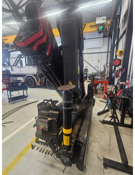 Hiab 23 tm hiab with radio remote - Brazo: foto 5 Hiab 23 tm hiab with radio remote - Brazo: foto 5