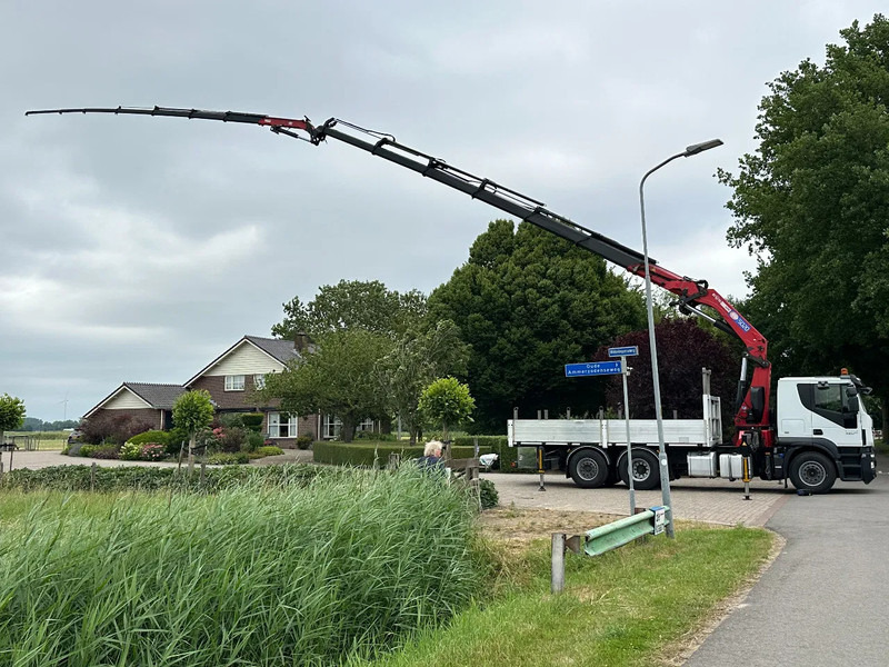 Iveco Stralis 420 2015!!TRUCK HMF50TM/FLY-JIB! WINCH/LIER!ROOF/DACH!!MANUTENTION!! - Camión grúa: foto 5 Iveco Stralis 420 2015!!TRUCK HMF50TM/FLY-JIB! WINCH/LIER!ROOF/DACH!!MANUTENTION!! - Camión grúa: foto 5