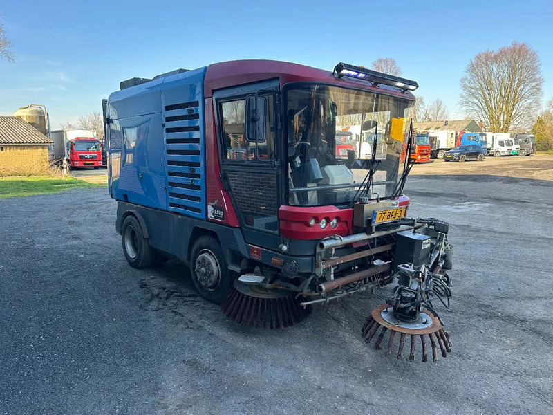 Barredora vial Ravo 580 VEEGMACHINE/SWEEPER!!: foto 6 Barredora vial Ravo 580 VEEGMACHINE/SWEEPER!!: foto 6