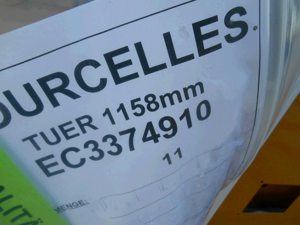 Caterpillar 3384008 - 3374910 - Puerta y piezas para Maquinaria de construcción: foto 2 Caterpillar 3384008 - 3374910 - Puerta y piezas para Maquinaria de construcción: foto 2