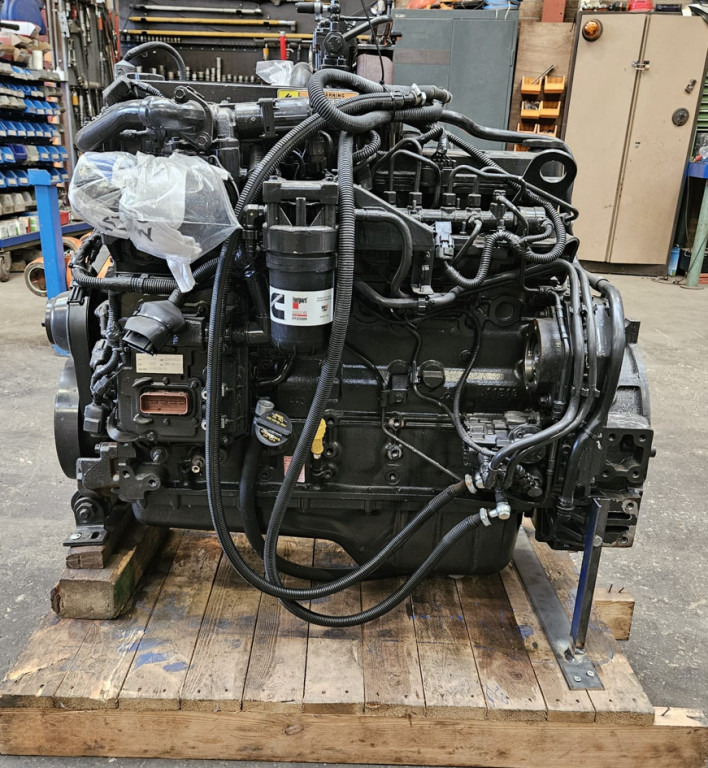 Cummins QSB6.7 - Motor para Maquinaria de construcción: foto 1 Cummins QSB6.7 - Motor para Maquinaria de construcción: foto 1
