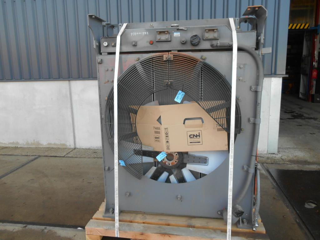 Hitachi 4682424 - Radiador para Maquinaria de construcción: foto 4 Hitachi 4682424 - Radiador para Maquinaria de construcción: foto 4