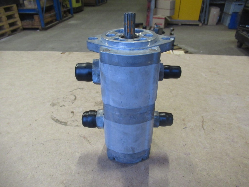 Hitachi 9218031 - - Bomba de dirección para Maquinaria de construcción: foto 2 Hitachi 9218031 - - Bomba de dirección para Maquinaria de construcción: foto 2