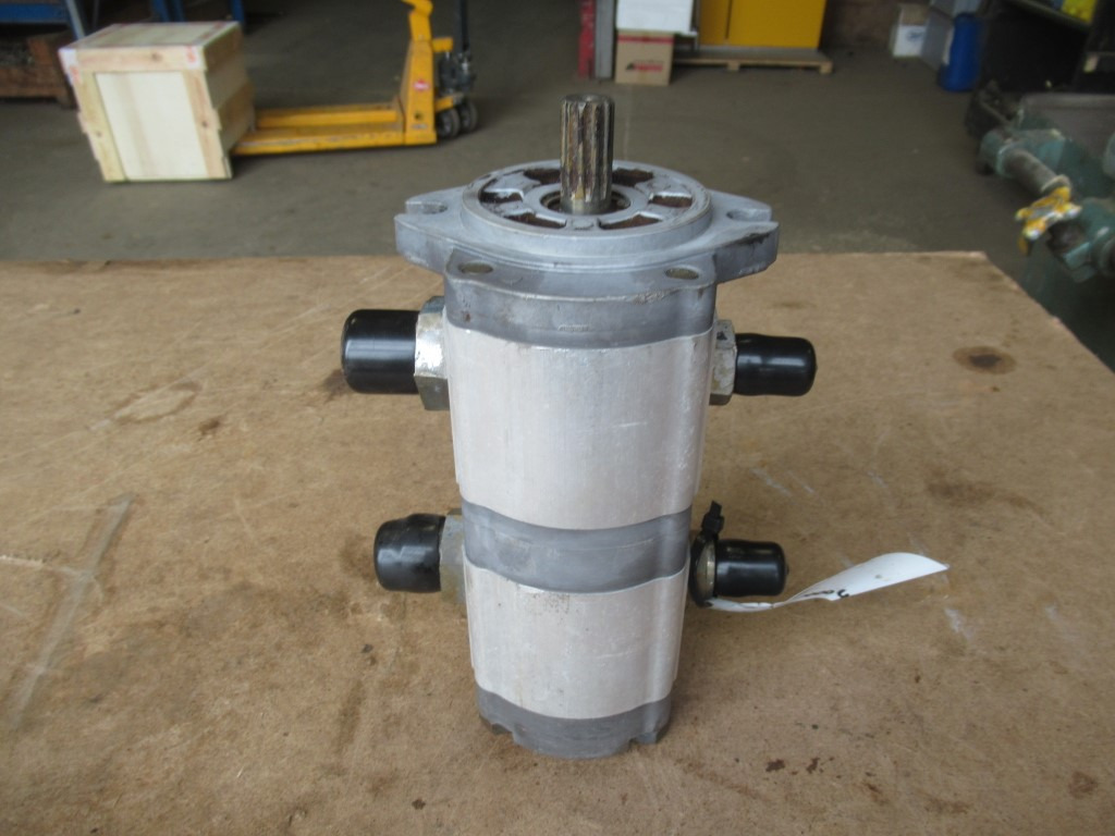 Hitachi 9218031 - - Bomba de dirección para Maquinaria de construcción: foto 3 Hitachi 9218031 - - Bomba de dirección para Maquinaria de construcción: foto 3