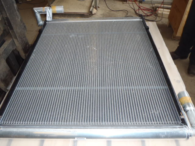 Kobelco LC05P00016S031 - Enfriador de aceite para Maquinaria de construcción: foto 2 Kobelco LC05P00016S031 - Enfriador de aceite para Maquinaria de construcción: foto 2