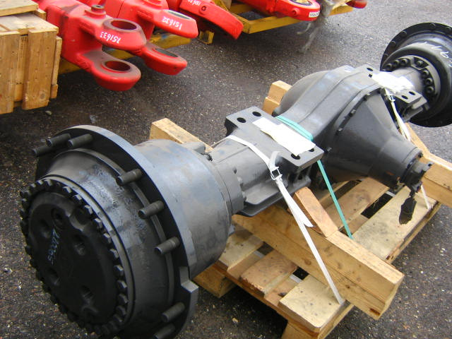 New Holland 2806108 - Eje posterior para Maquinaria de construcción: foto 1 New Holland 2806108 - Eje posterior para Maquinaria de construcción: foto 1