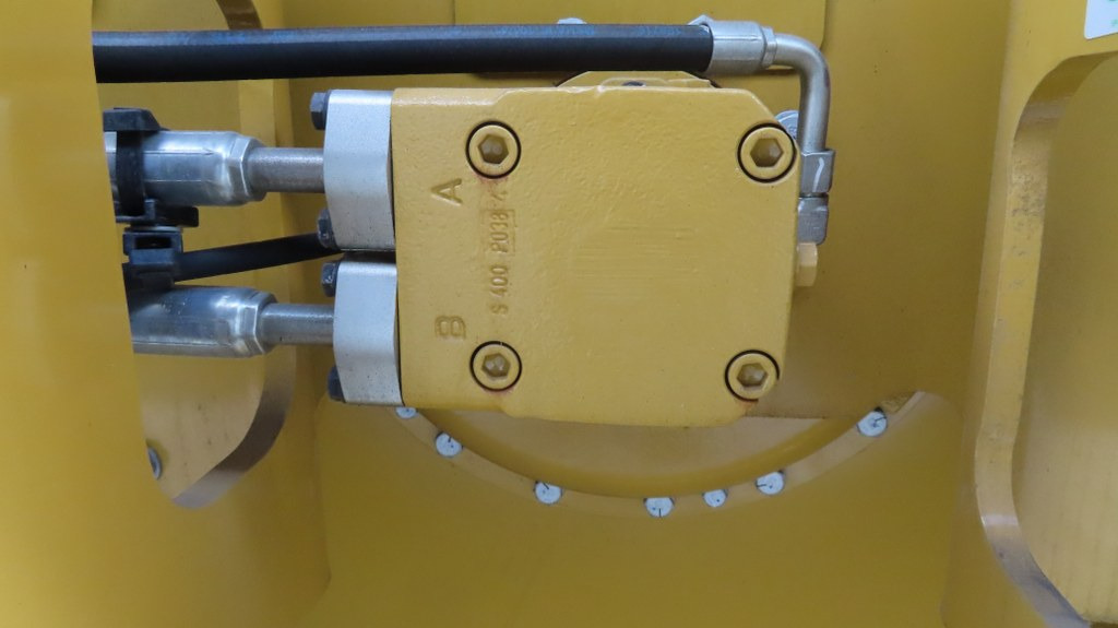 Compactador Caterpillar CS13: foto 13