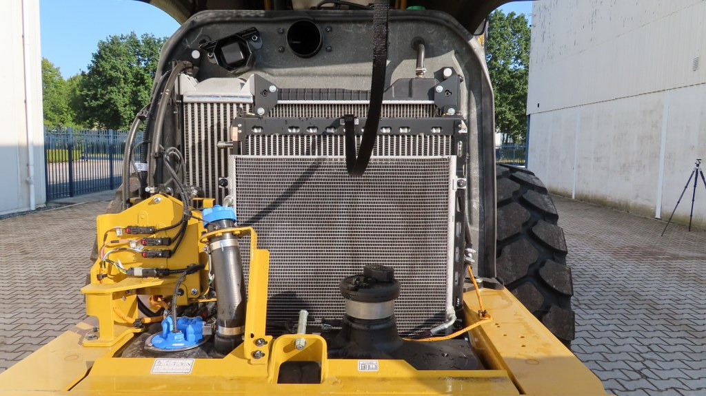 Compactador Caterpillar CS74B: foto 10