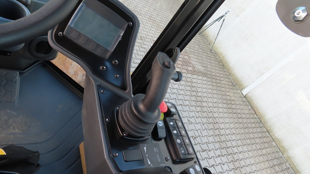 Compactador Caterpillar CS74B: foto 12