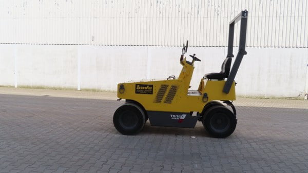 Sakai TS 160 - Rodillo de neumáticos: foto 5 Sakai TS 160 - Rodillo de neumáticos: foto 5