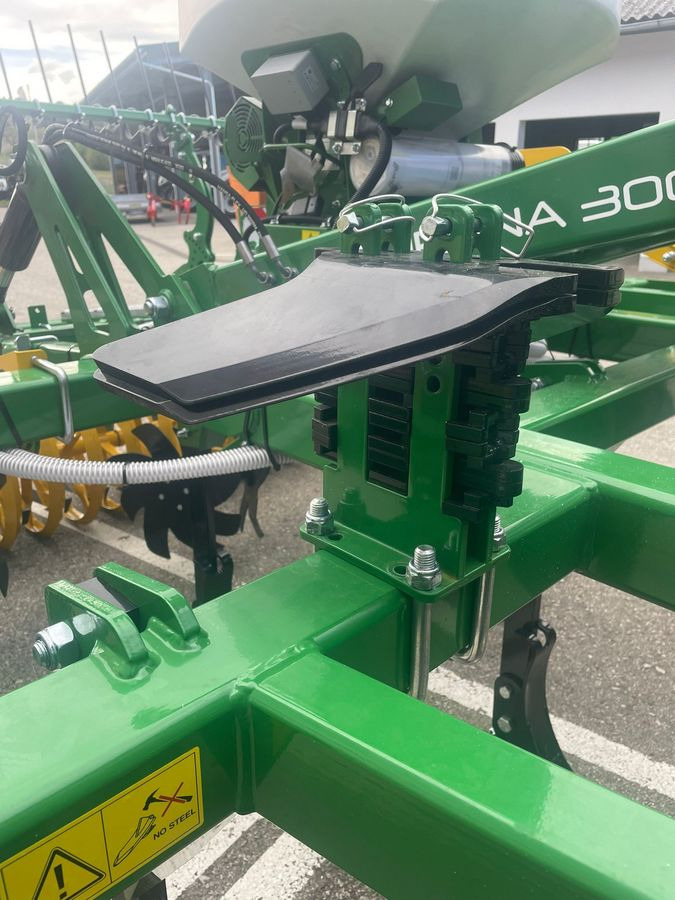 Kerner Corona C300 - Cultivador: foto 4 Kerner Corona C300 - Cultivador: foto 4