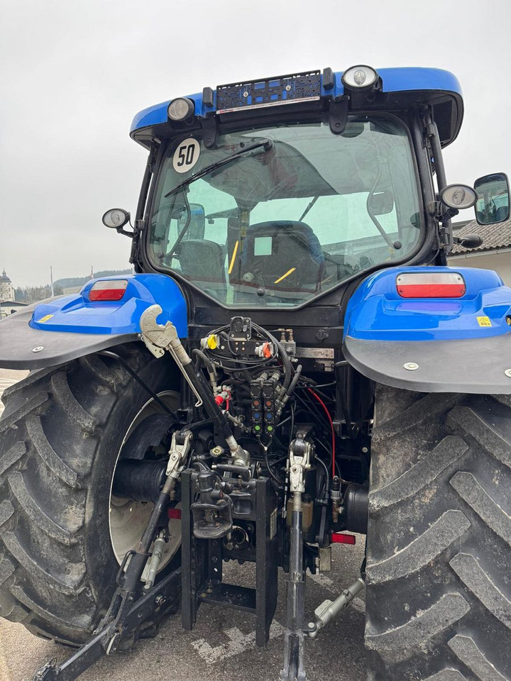 New Holland T6040 Elite - Tractor: foto 5 New Holland T6040 Elite - Tractor: foto 5