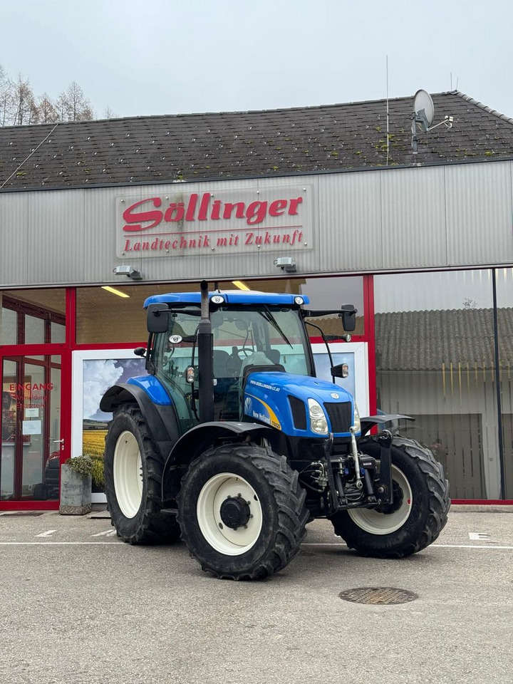 New Holland T6040 Elite - Tractor: foto 1 New Holland T6040 Elite - Tractor: foto 1