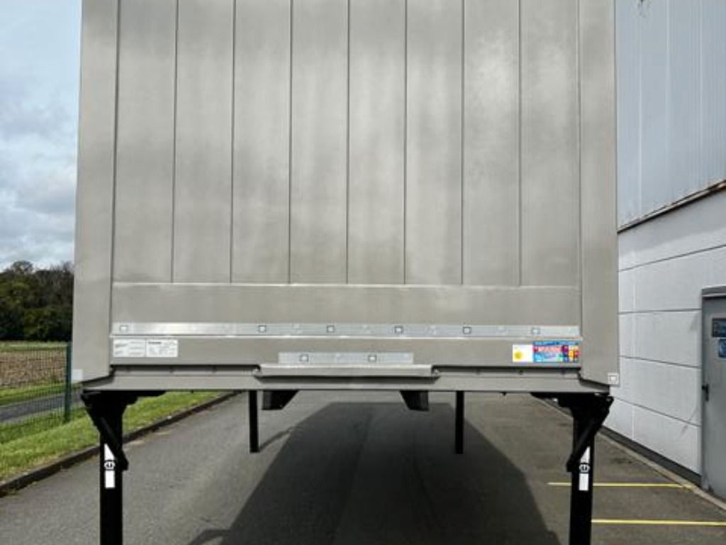 Krone Heck mit Portaltüren - Toldo carrocería: foto 3 Krone Heck mit Portaltüren - Toldo carrocería: foto 3