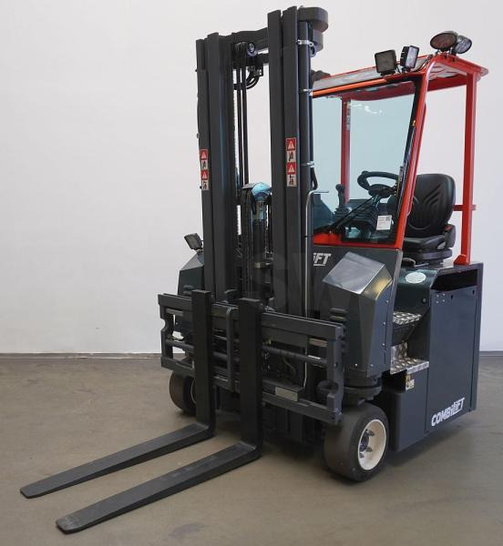 Combilift CBE3000 - Carretilla de 4 vías: foto 1 Combilift CBE3000 - Carretilla de 4 vías: foto 1