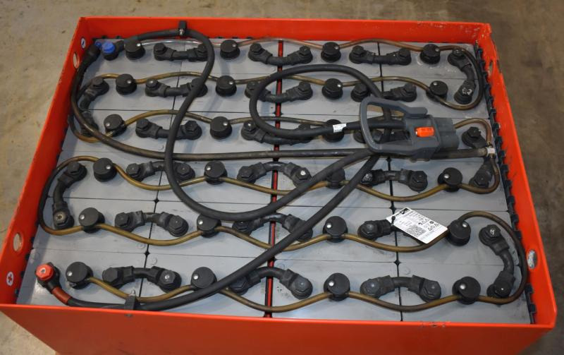 GRUMA 48 Volt 5 PzS 775 Ah - Acumulador: foto 3 GRUMA 48 Volt 5 PzS 775 Ah - Acumulador: foto 3