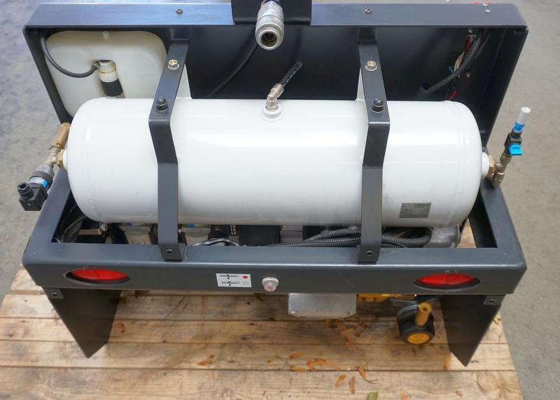 LINDE Kompressor für Druckluftbremsanlage Linde P 80 - Compresor para Remolcadora: foto 4 LINDE Kompressor für Druckluftbremsanlage Linde P 80 - Compresor para Remolcadora: foto 4
