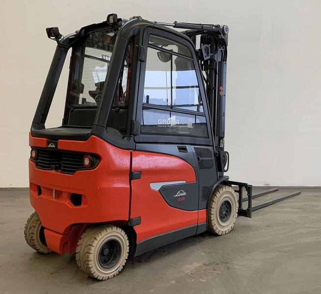 Linde E 25/600 H 1252 - Carretilla elevadora eléctrica: foto 2 Linde E 25/600 H 1252 - Carretilla elevadora eléctrica: foto 2