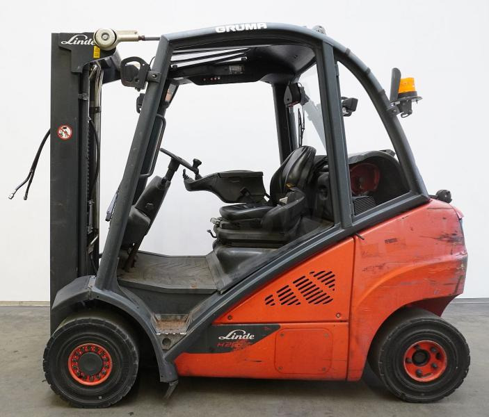Linde H 25 T EVO 392-02 - Carretilla elevadora de gas: foto 4 Linde H 25 T EVO 392-02 - Carretilla elevadora de gas: foto 4