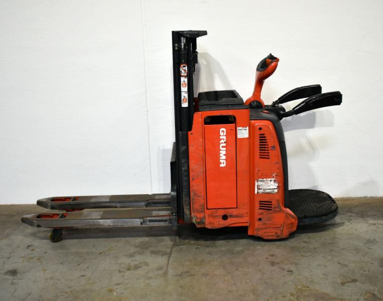 Linde L 12 L AP 133 - Apilador: foto 4 Linde L 12 L AP 133 - Apilador: foto 4