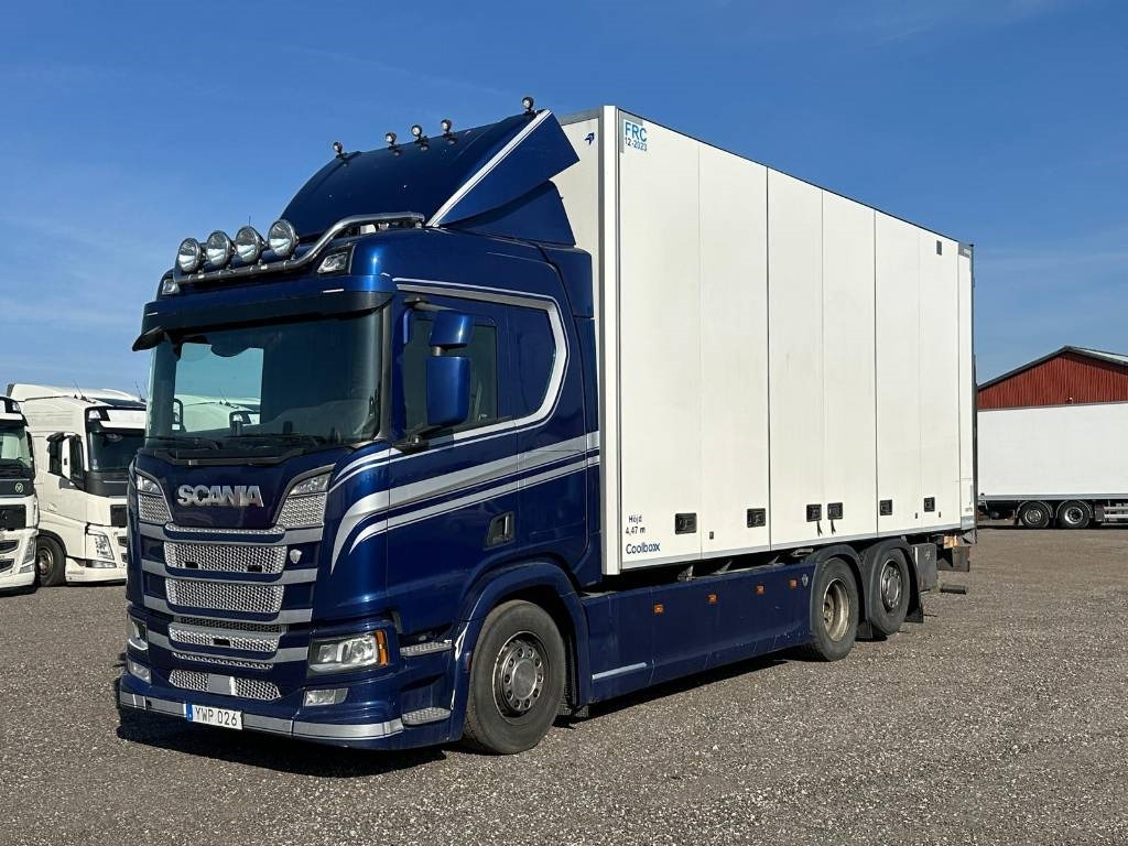 Scania R520B6X2*4NMB serie 1580 - Camión frigorífico: foto 2 Scania R520B6X2*4NMB serie 1580 - Camión frigorífico: foto 2