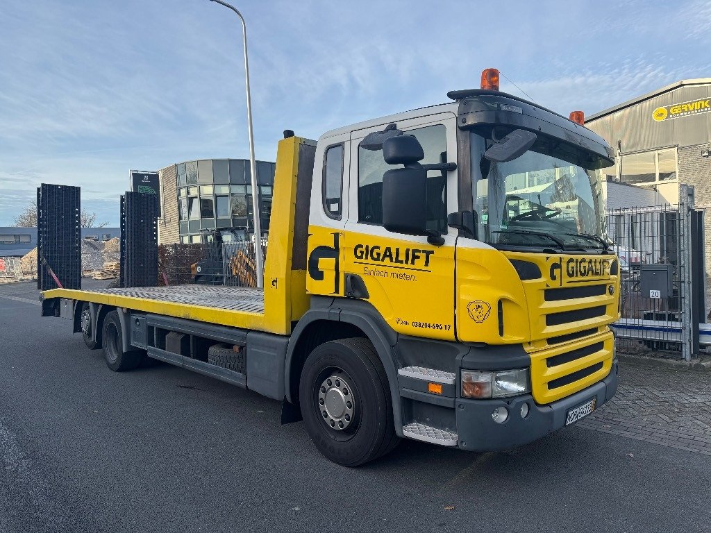 Scania P 340 - Camión caja cerrada: foto 1 Scania P 340 - Camión caja cerrada: foto 1