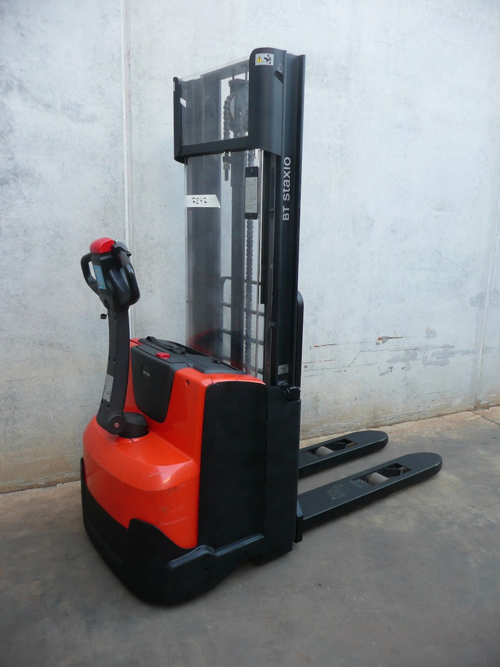BT SWE 100 - Apilador: foto 3 BT SWE 100 - Apilador: foto 3