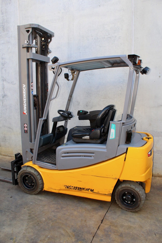 Jungheinrich EFG 318 600 DZ LI-ION - Carretilla elevadora eléctrica: foto 4 Jungheinrich EFG 318 600 DZ LI-ION - Carretilla elevadora eléctrica: foto 4