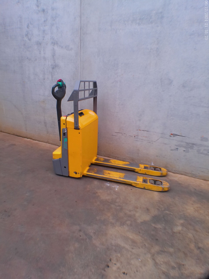 Jungheinrich EJE 116 LI-ION - Transpaleta: foto 4 Jungheinrich EJE 116 LI-ION - Transpaleta: foto 4