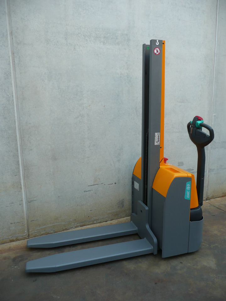 Jungheinrich EMC 110 154 E - Apilador: foto 2 Jungheinrich EMC 110 154 E - Apilador: foto 2