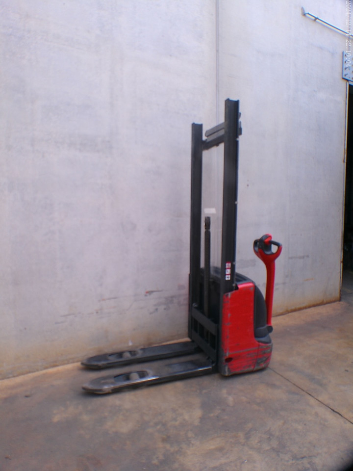 Linde L 10 - Apilador: foto 2 Linde L 10 - Apilador: foto 2