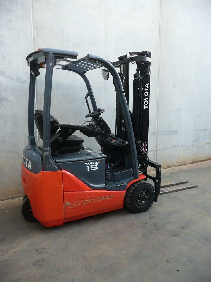 Toyota 8FBE15T - Carretilla elevadora eléctrica: foto 2 Toyota 8FBE15T - Carretilla elevadora eléctrica: foto 2