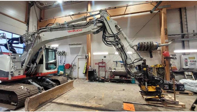 Takeuchi TB 2150 R - Excavadora de cadenas: foto 3 Takeuchi TB 2150 R - Excavadora de cadenas: foto 3