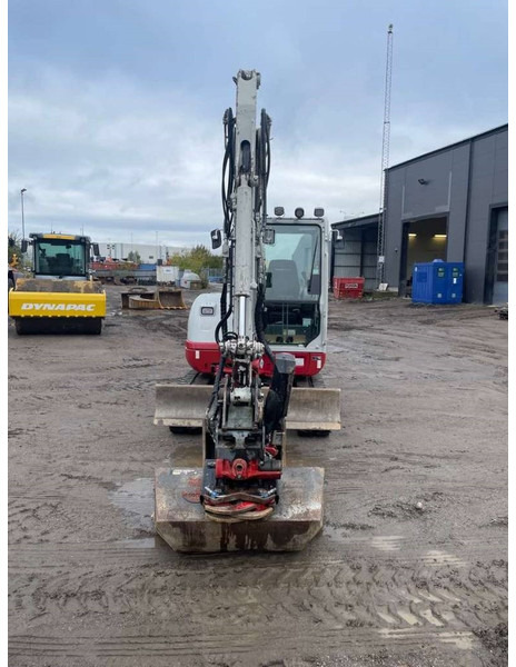 Takeuchi TB 240 - Miniexcavadora: foto 3 Takeuchi TB 240 - Miniexcavadora: foto 3