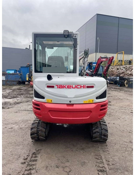 Takeuchi TB 240 - Miniexcavadora: foto 4 Takeuchi TB 240 - Miniexcavadora: foto 4
