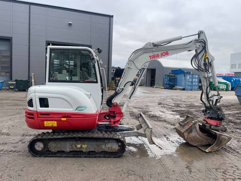 Takeuchi TB 240 - Miniexcavadora: foto 2 Takeuchi TB 240 - Miniexcavadora: foto 2