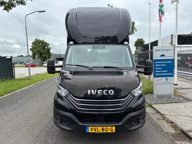 Iveco 35C14G Daily BE trekker 3.0 v.v. CNG gas - Cabeza tractora: foto 2 Iveco 35C14G Daily BE trekker 3.0 v.v. CNG gas - Cabeza tractora: foto 2