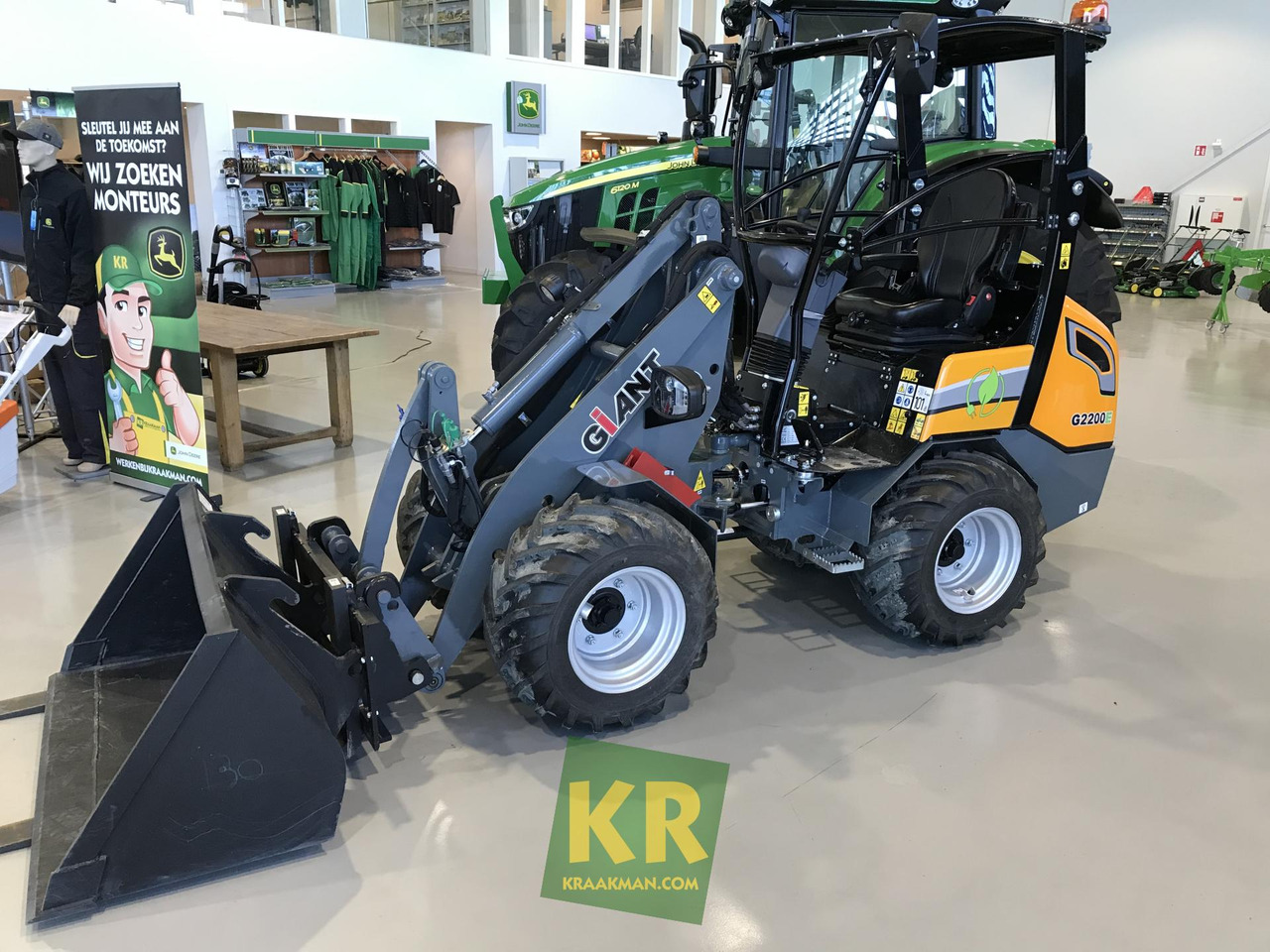 G2200E Giant - Cargadora articulada: foto 1 G2200E Giant - Cargadora articulada: foto 1