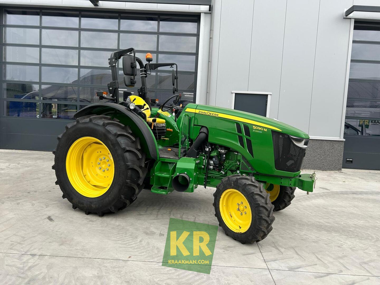 John Deere 5090M - Tractor: foto 2 John Deere 5090M - Tractor: foto 2