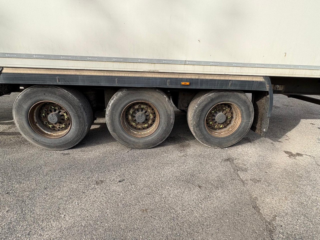 Montracon 2015 SLXe 200 – CML371 - Semirremolque frigorífico: foto 3 Montracon 2015 SLXe 200 – CML371 - Semirremolque frigorífico: foto 3