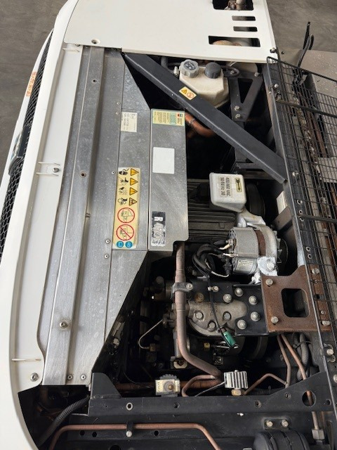 Thermo King T-800 S/N : GLW1098842 - Refrigerador: foto 3 Thermo King T-800 S/N : GLW1098842 - Refrigerador: foto 3