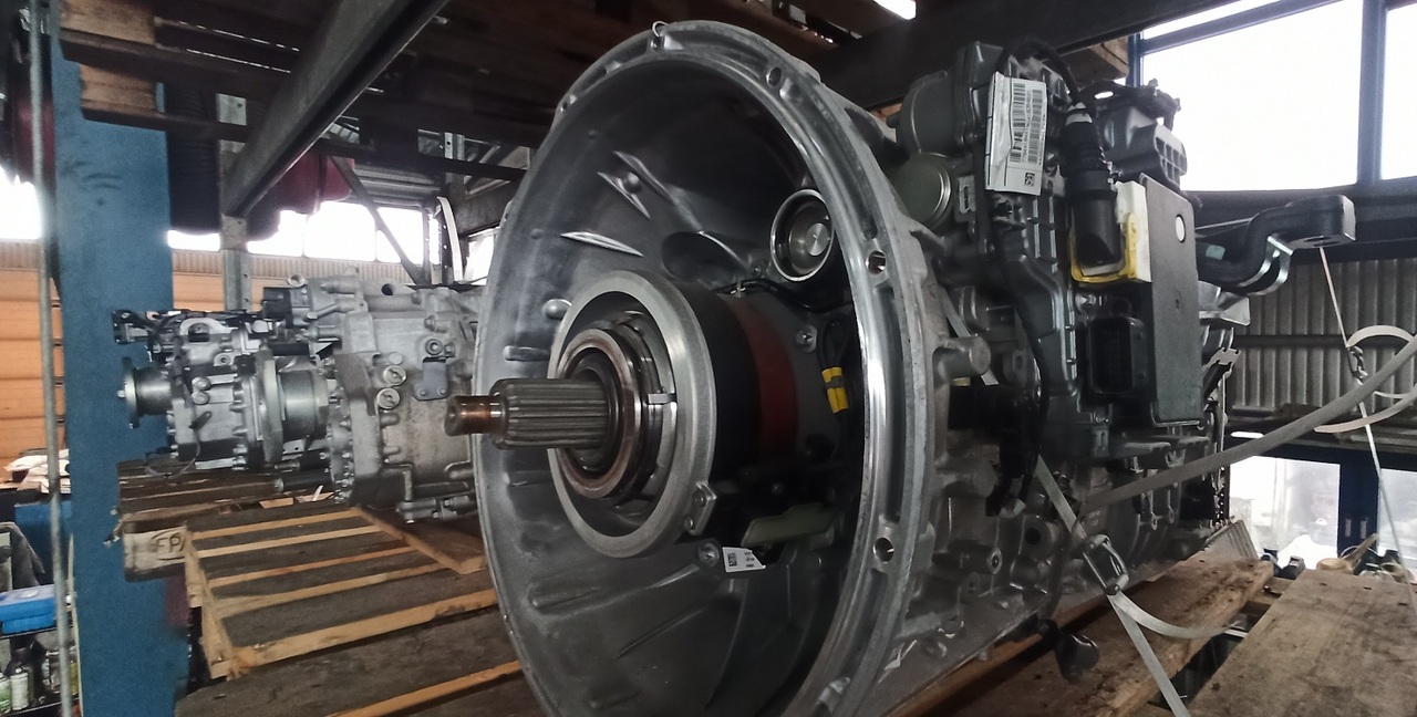 MERCEDES-BENZ G281-12 ACTROS - Caja de cambios y piezas para Camión: foto 2 MERCEDES-BENZ G281-12 ACTROS - Caja de cambios y piezas para Camión: foto 2